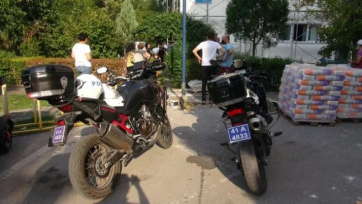 8. kattaki iskeleden düşen işçi yaralandı