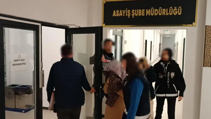 80 bin TL değerinde ziynet ve para çaldılar