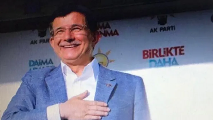AK Partili Başkanın Davutoğlu sevgisi!