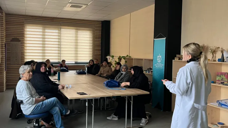 Anne Şehir Merkezi'nde akran zorbalığı eğitimi