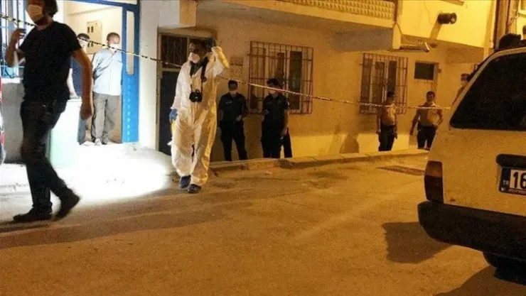 Anne ve çocukları evde ölü bulundu