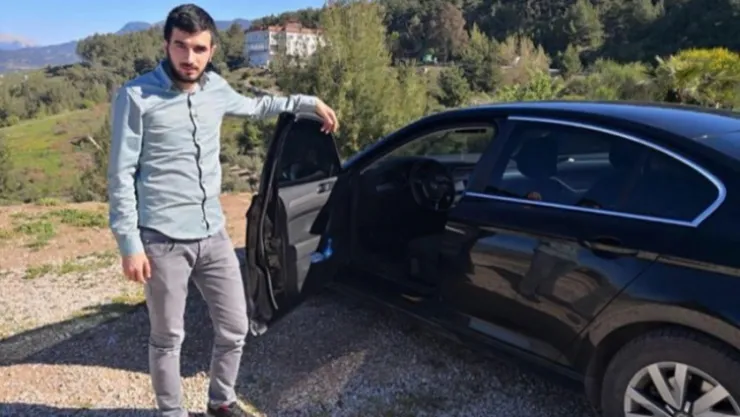 Baba, oğlunu boğazından bıçaklayarak öldürdü
