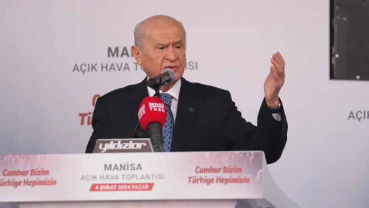 Bahçeli: Özgür Bey ateşle oynuyor, Özgür'e sahip çıkın