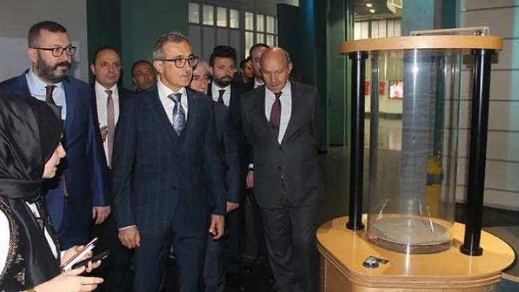 Bakan'dan Kocaeli Bilim Merkezi'ne ziyaret
