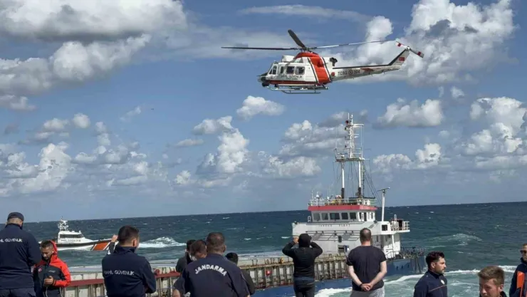 Bakan'dan Kocaeli'de denizcileri kurtaran kadın pilota tebrik