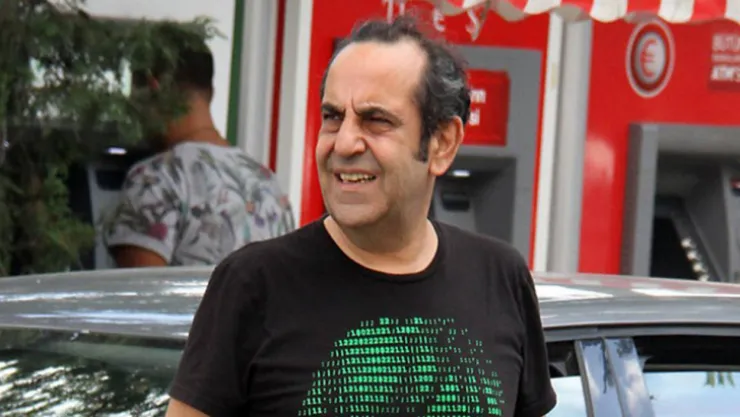 Bakan Koca: Özkan Uğur'un tedavisi devam ediyor
