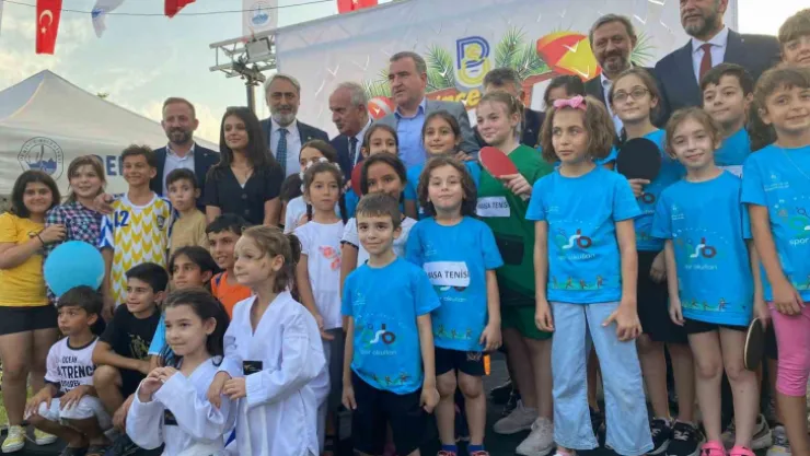 Bakan Osman Aşkın Bak: 8 milyon gencimize yüzme öğrettik