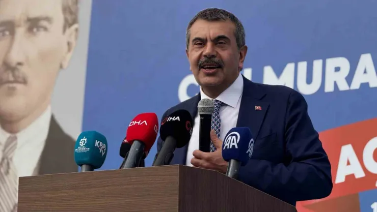 Bakan Tekin: 10 metrekare payı olduğu için dava açan belediye başkanları var