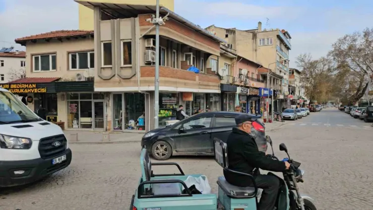 Balıkesir'de korkutan deprem!
