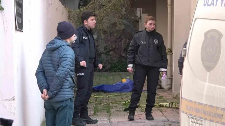 Balkondan düşen yaşlı adamdan acı haber