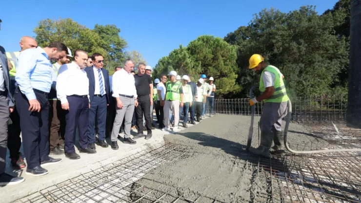Başkan Büyükakın, Başiskele Kavşağı'nda müjdeleri verdi