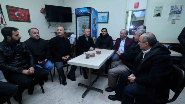 Büyükakın'dan vatandaşlara: Her daim yanınızda ve hizmetindeyiz