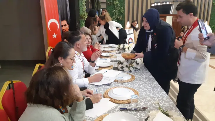 Bayat ekmekler lezzete dönüştü