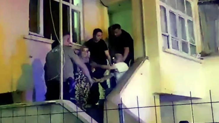Bayrama bıçaklı tartışmayla girdiler: 2 gözaltı