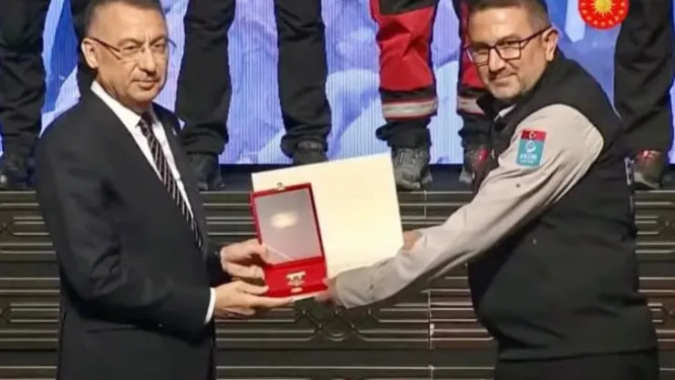 Beşir Derneği'ne Devlet Üstün Fedakarlık madalyası