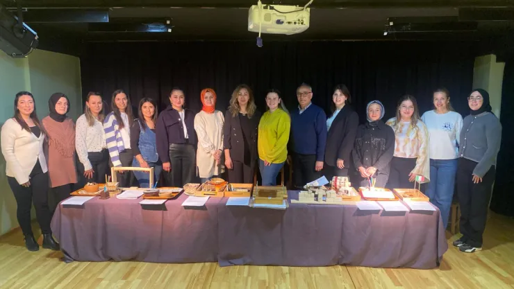 Bilgi Köprüsü Montessori Anaokulu'nda eğitici materyal yarışması
