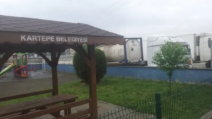 Bu sokakta öğrenciler tehlikede