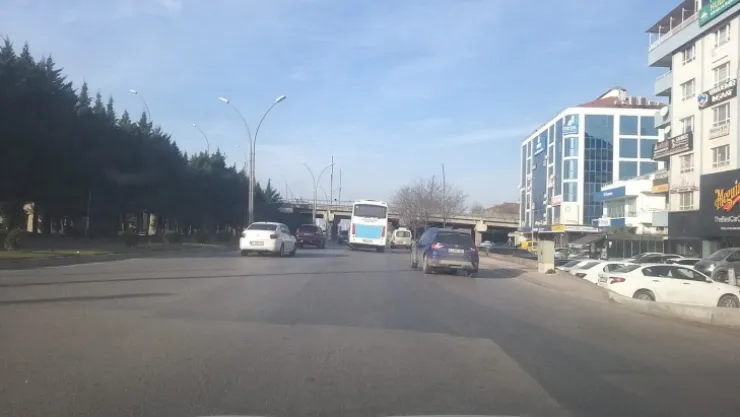 Bu yol kazaya davetiye çıkarıyor