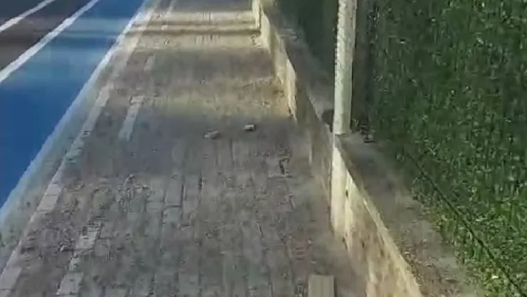 Bu yolda araçlar kaza riski taşıyor