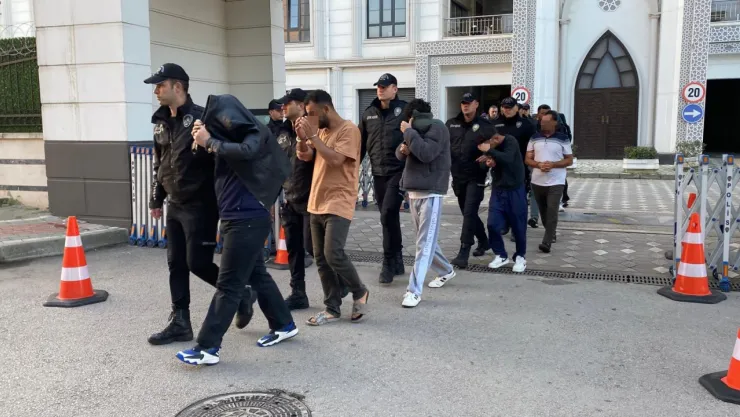 Bungalov çetesine operasyon