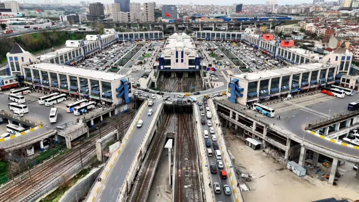 Büyük İstanbul Otogarı'nda bayram hareketliliği