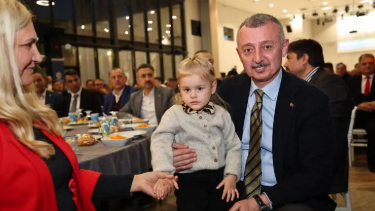 Büyükakın: Bizim bütün işimiz, milletimize hizmet
