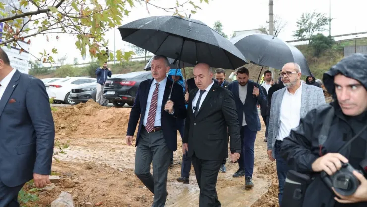 Büyükakın'dan sağanak yağış altında denetim