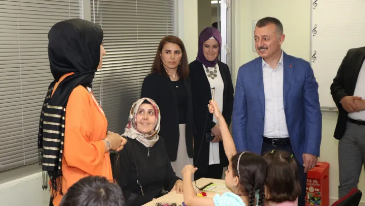 Büyükakın, Gebze'de ailelerle buluştu