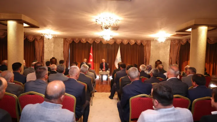 Büyükakın: Hizmetlerimizde muhtarlarımızın imzası var