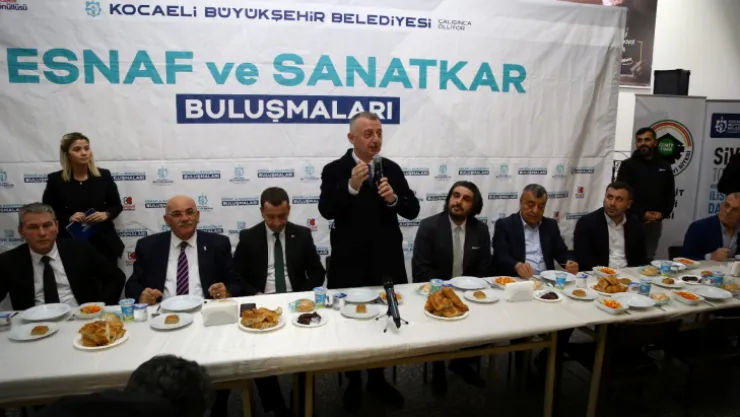 Büyükakın sanayi esnafıyla iftar yaptı