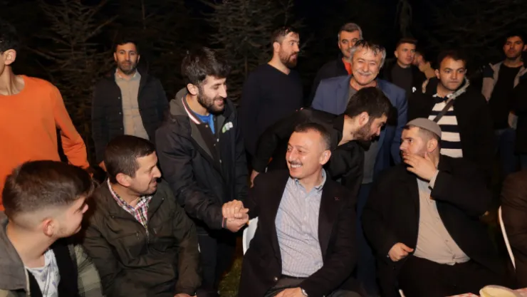 Büyükakın topçular Mahalle sakinleriyle iftarda buluştu
