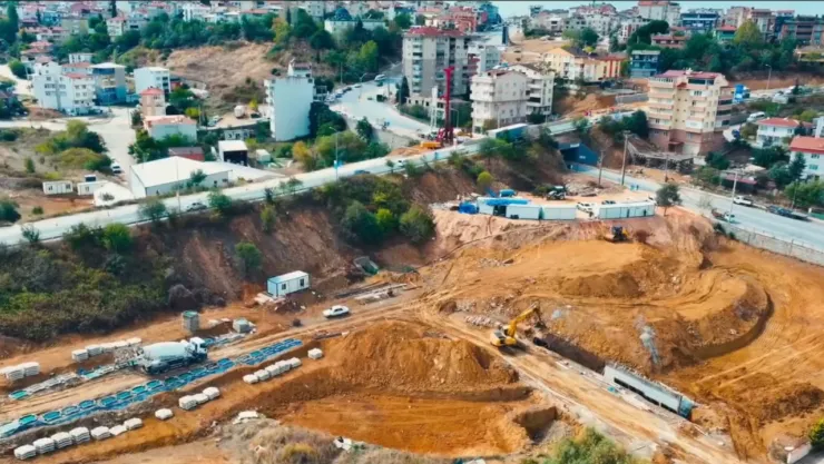 Büyükakın: Ulaşımda tıkanan damarları tek tek açıyoruz