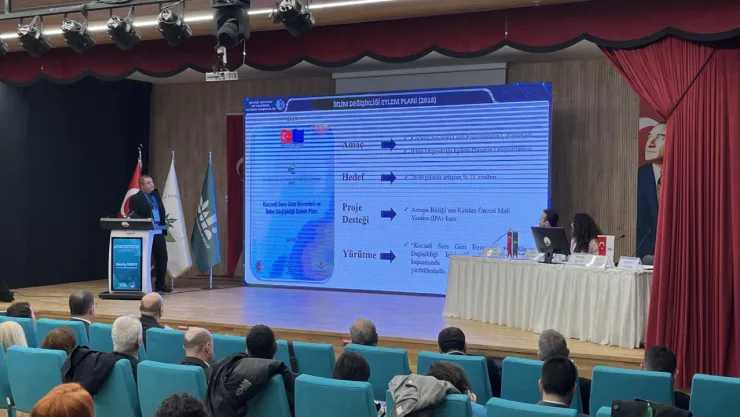 Büyükşehir'den iklim çalışmaları hakkında sunum