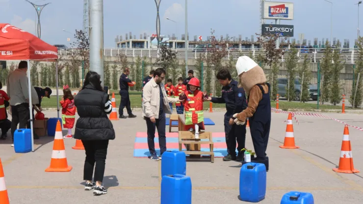 Büyükşehir, geleceğin mühendislerini buluşturdu