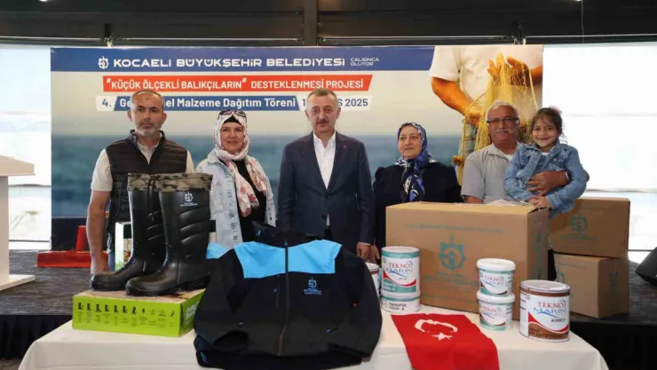 4 yılda bin 229 balıkçıya malzeme desteği verdi