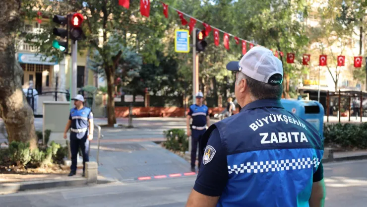 Büyükşehir Zabıtası ile okul yolu daha güvenli