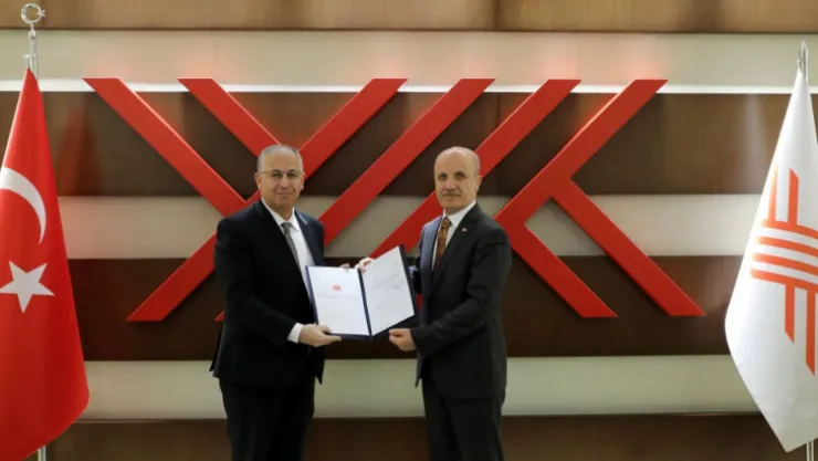Cantürk, mazbatasını aldı