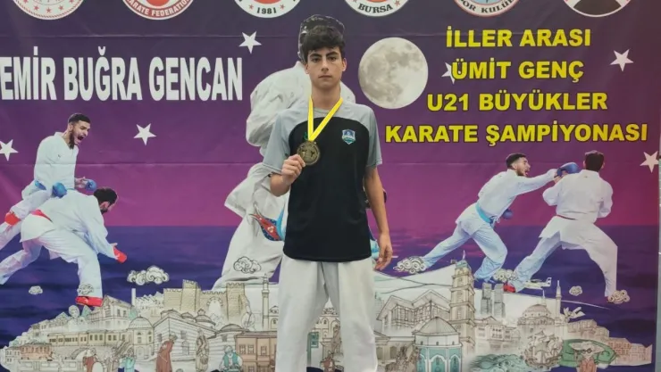 Bursa'dan 3 madalyayla döndüler