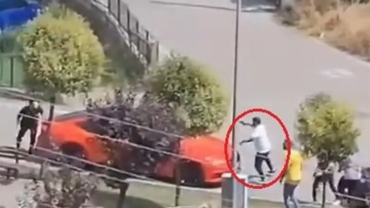 Çocuk parkında silahlı dehşet