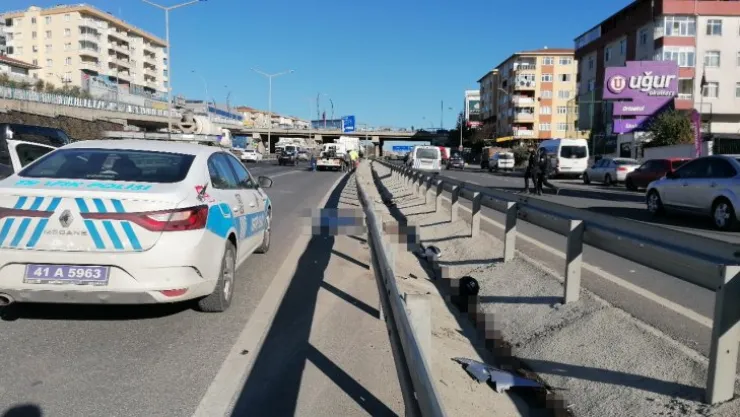 D-100'de kamyona çarpan motosikletin sürücüsü hayatını kaybetti