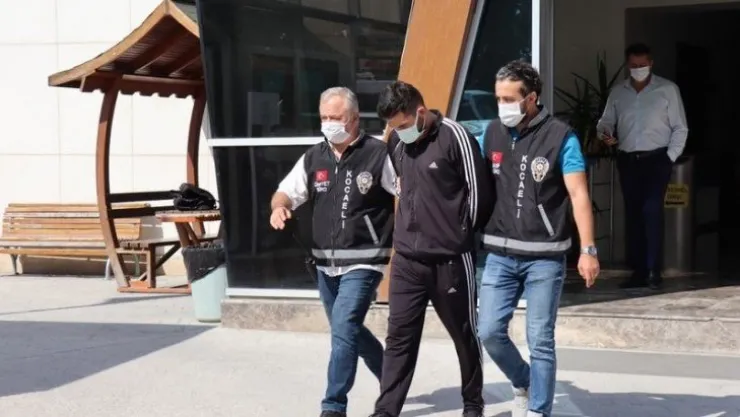 D-100 karayolunda işlenen cinayetin 4 şüphelisi adliyede