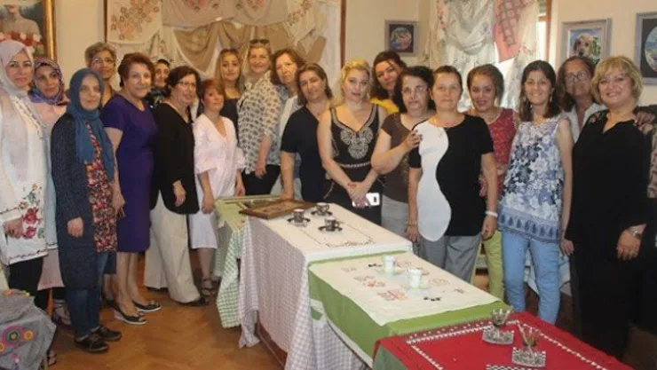 DASİAD'da parmak ısırtan sergi