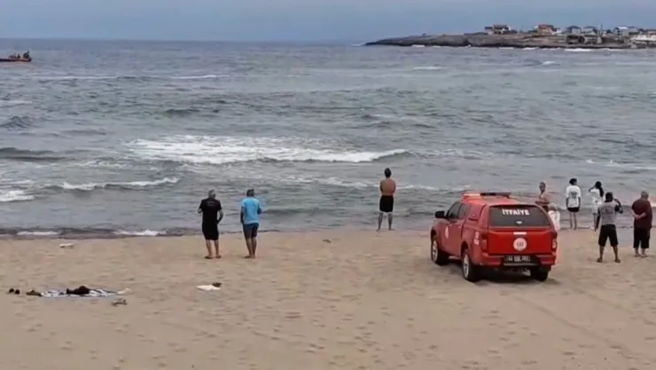 Denize giren 1 kişi kayboldu