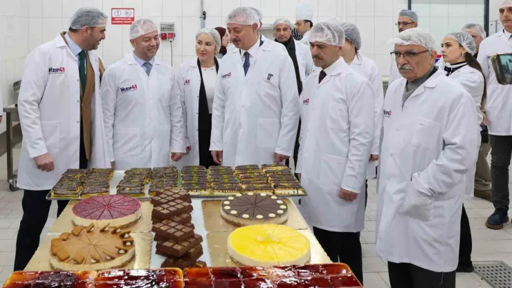 Deprem sonrası İstanbul'a 2 saat içinde 20 bin çorba