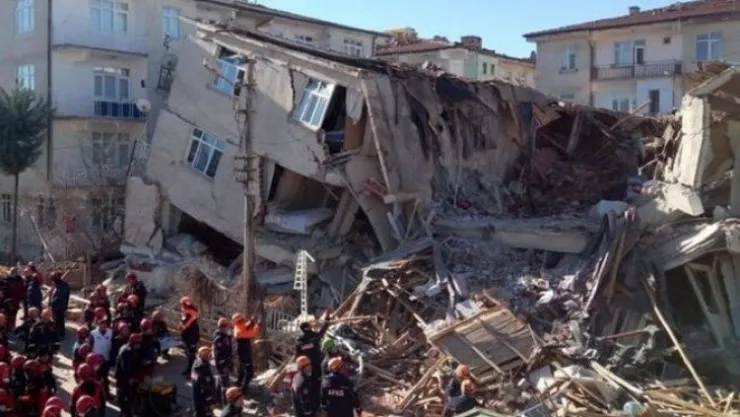 Depremde ölenlerin sayısı 22'ye yükseldi!
