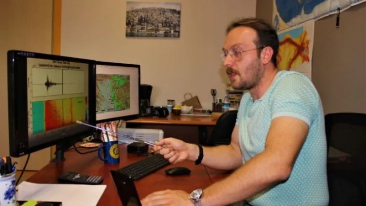 'Depremin büyüklüğüne 7 diyebiliriz'  