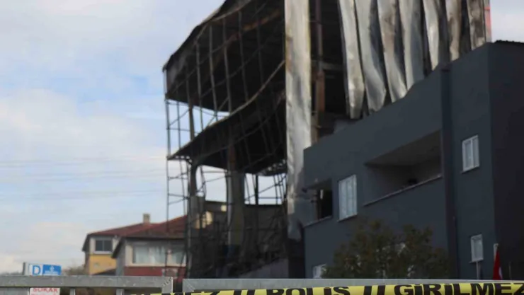 Belediye başkanı yardımcısı ile 4 kişi açığa alındı