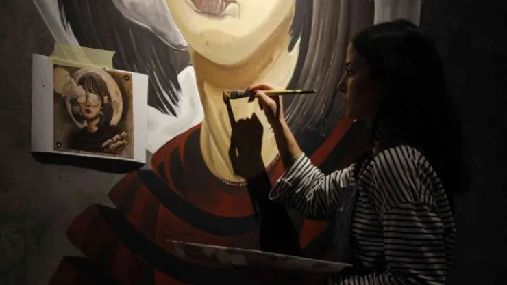 Duvarlar fırça darbeleriyle güzelleşiyor