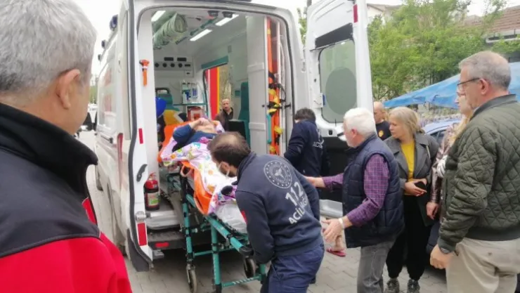 Ekipler camdan girip, yaşlı kadını kurtardı