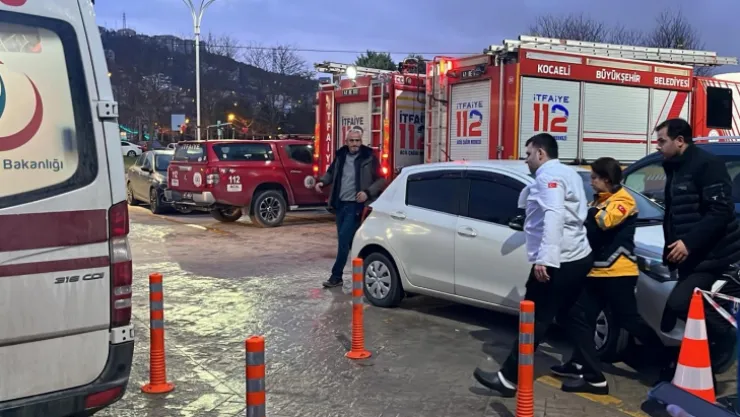 Elini kıyma makinesine sıkıştı